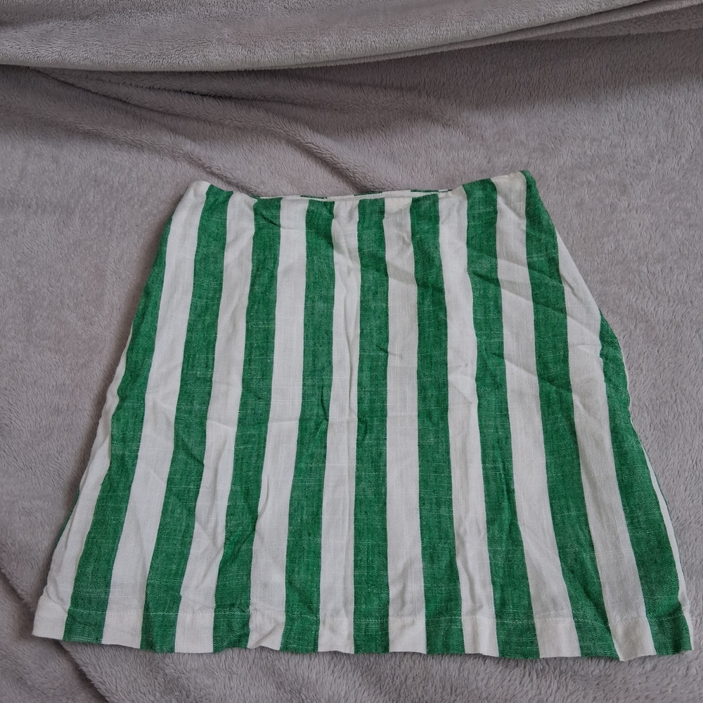 Forever 21 Green and White Mini Skirt
